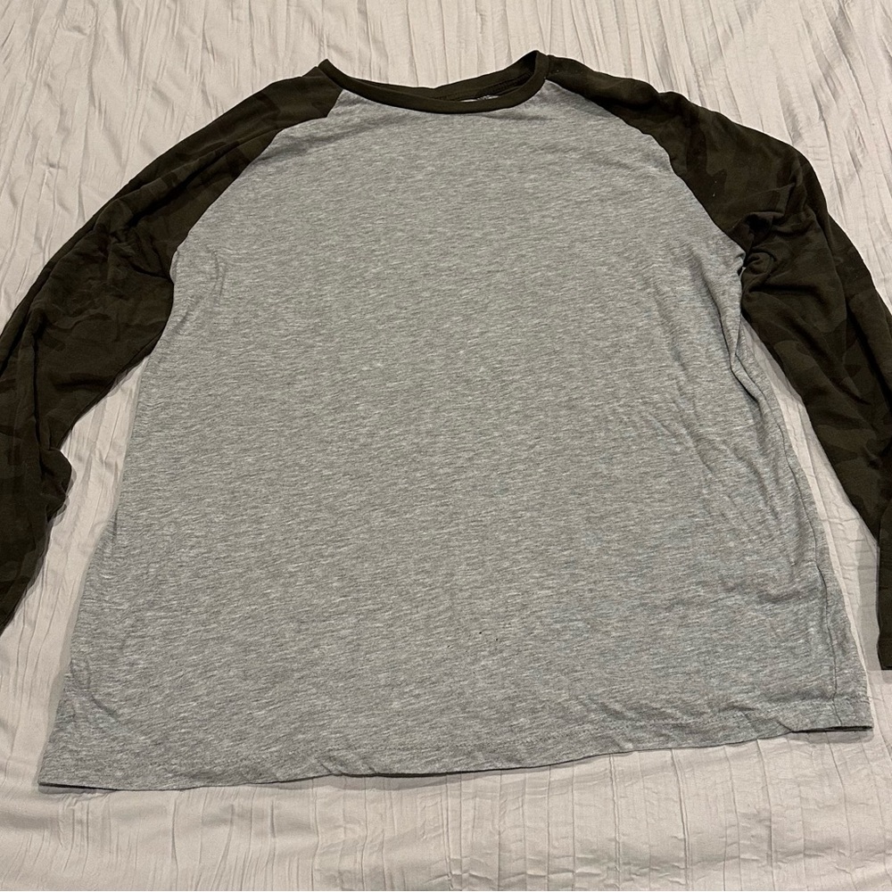 Men's Gray and Dark Green Camo Shirt